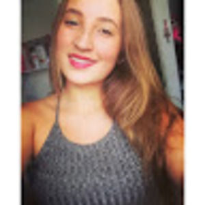 Meet your Posher, Laura daniela